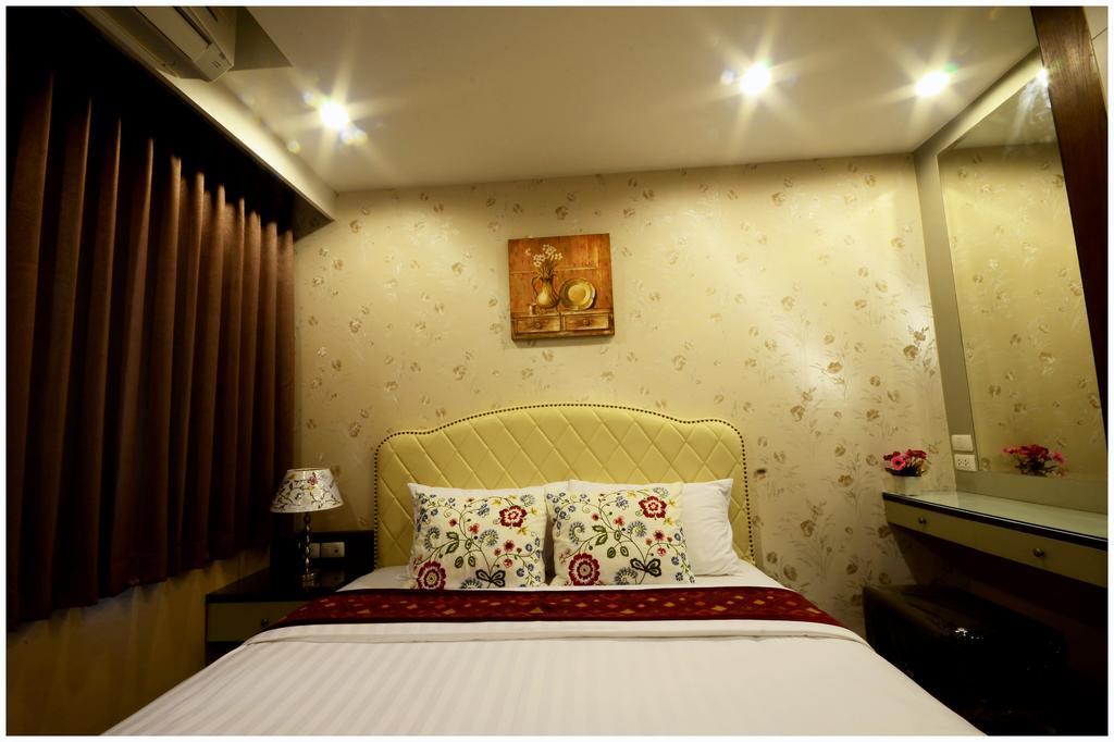 At Residence Suvarnabhumi Hotel - Sha Extra Plus Bangkok Exteriör bild